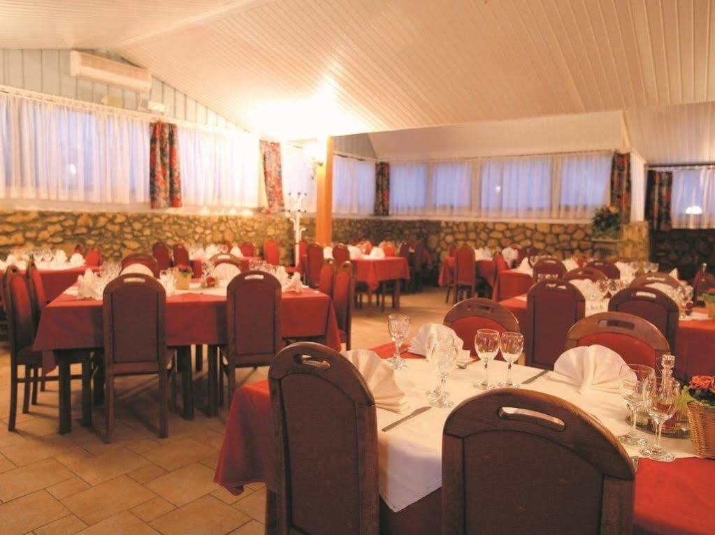 Hotel Omorika Punat Dış mekan fotoğraf
