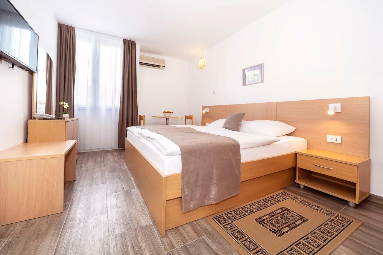 Hotel Omorika Punat Dış mekan fotoğraf